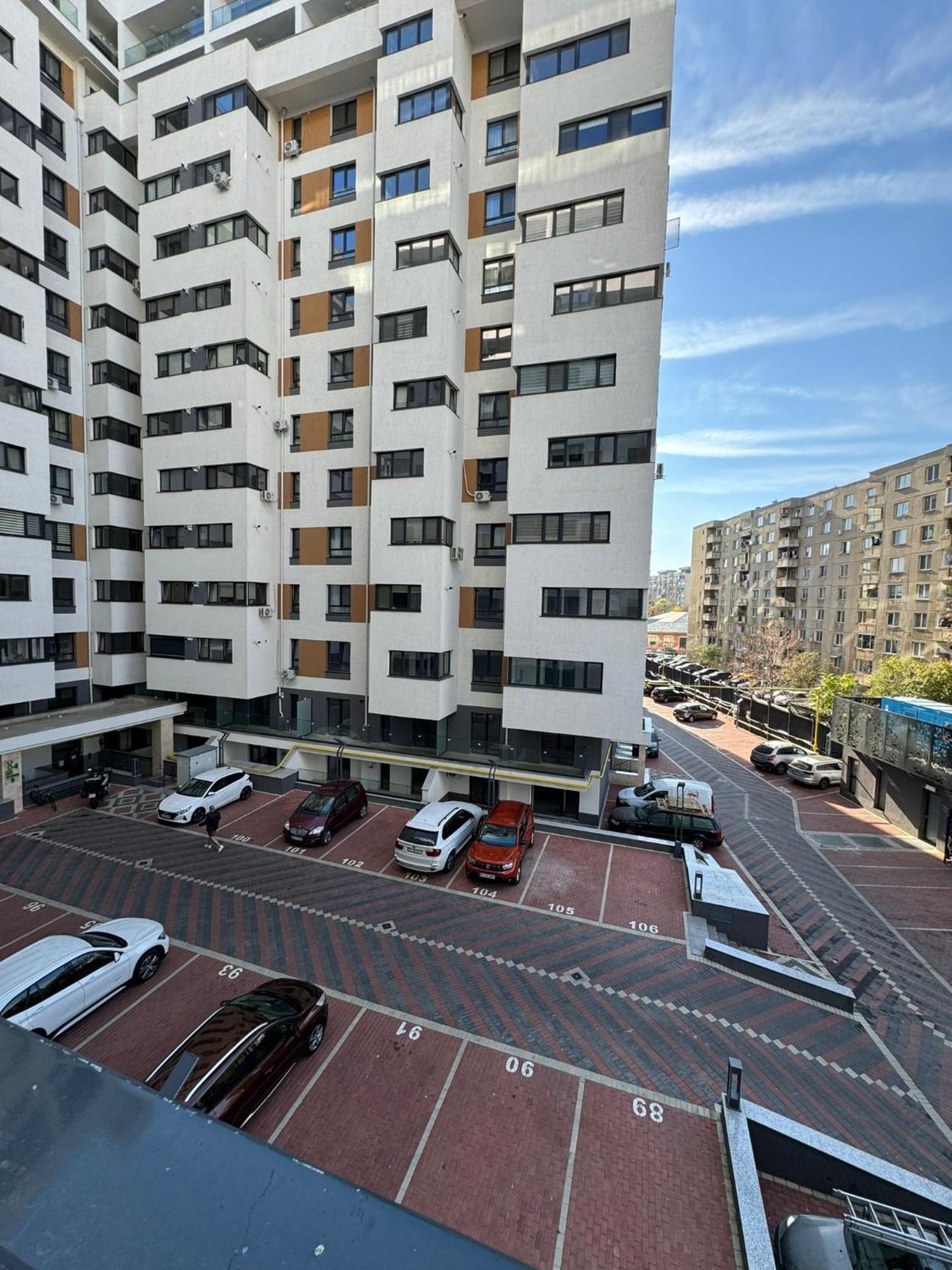 Alexa Deluxe At Address Rezidence With Parking *